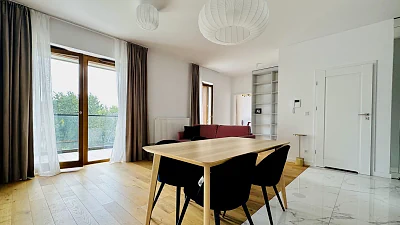 Dwupokojowy apartament z balkonem i miejscem w hali garażowej – Sady Żoliborskie, Warszawa - miniatura 4