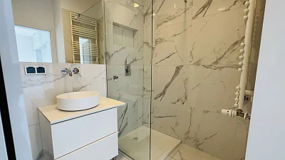 Dwupokojowy apartament z balkonem i miejscem w hali garażowej – Sady Żoliborskie, Warszawa - miniatura 8