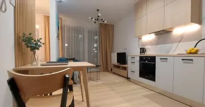 Studio 31 m² z balkonem – Aleje Praskie, Praga-Południe - miniatura 2