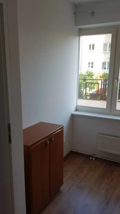 Pokój jednoosobowy do wynajęcia przy ul. Jeleniogórskiej 8 w Gdańsku - miniatura 3