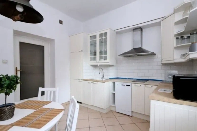 Dwupoziomowy 2-pokojowy apartament z ogrodem przy metrze Służew - miniatura 9