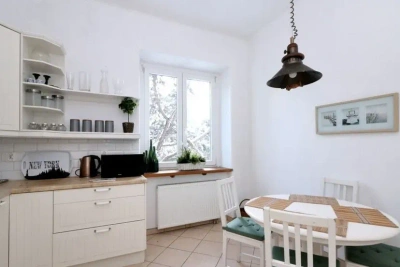 Dwupoziomowy 2-pokojowy apartament z ogrodem przy metrze Służew - miniatura 2