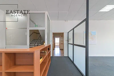 Lokal biurowy 252 m² w Gdyni Chyloni przy ul. Hutniczej z parkingiem - miniatura 3