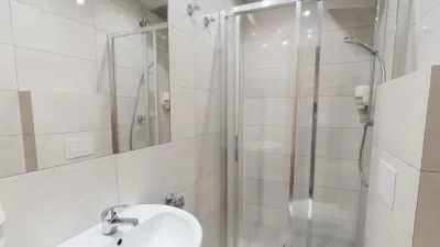3-osobowy pokój nr 109 w Łęgowie, media w cenie - miniatura 2
