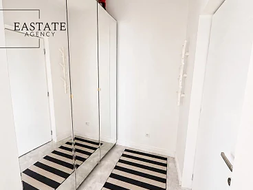 Przestronna kawalerka 54 m² przy metrze Dworzec Gdański, Muranów - miniatura 6