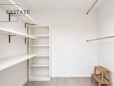 Przestronna kawalerka 54 m² przy metrze Dworzec Gdański, Muranów - miniatura 5