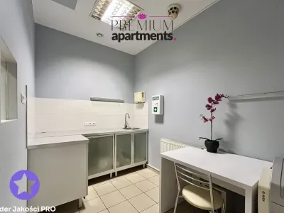 Lokal handlowy 41 m² w centrum Gdyni, ul. Starowiejska - miniatura 2