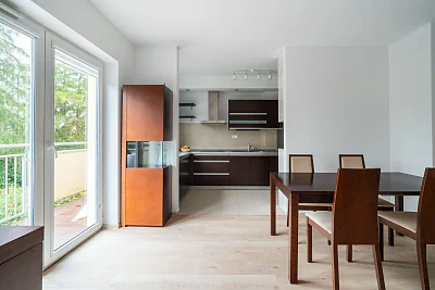 4-pokojowe mieszkanie z balkonem i garderobą, ul. Kielnieńska, Gdańsk Osowa - miniatura 2