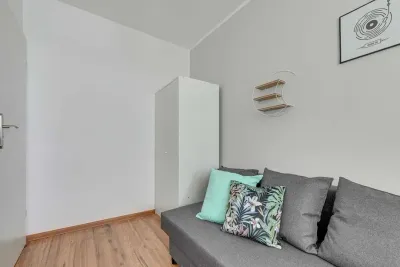 Pokój w 5-pokojowym mieszkaniu, Gdańsk Zaspa Pilotów 5B, Wi-Fi - miniatura 8