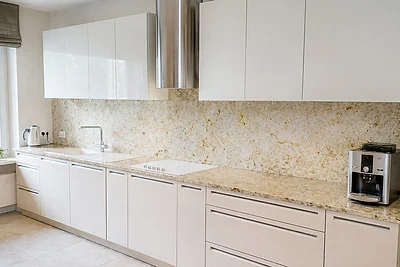 Dom na wynajem 280 m² Wilanów, ogród i garaż - miniatura 2