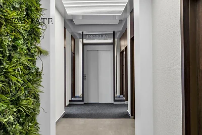 Biuro 105 m² z recepcją, parkingiem i klimatyzacją – Wilanów Królewski - miniatura 7