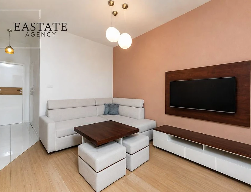 Warszawa, Błonia Wilanowskie – dwupokojowy apartament z balkonem i garażem - zdjęcie 1