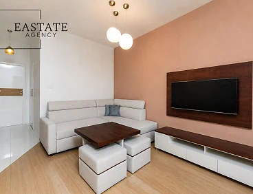Warszawa, Błonia Wilanowskie – dwupokojowy apartament z balkonem i garażem - miniatura 1
