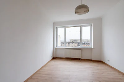 Dwupokojowy apartament 77 m² przy ul. Świętojańskiej w Gdyni - miniatura 2