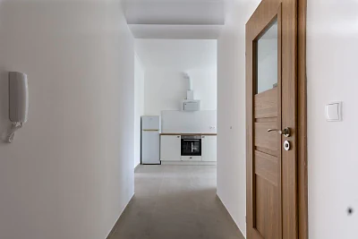 Dwupokojowy apartament 77 m² przy ul. Świętojańskiej w Gdyni - miniatura 4