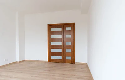 Dwupokojowy apartament 77 m² przy ul. Świętojańskiej w Gdyni - miniatura 9