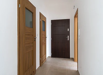 Dwupokojowy apartament 77 m² przy ul. Świętojańskiej w Gdyni - miniatura 10