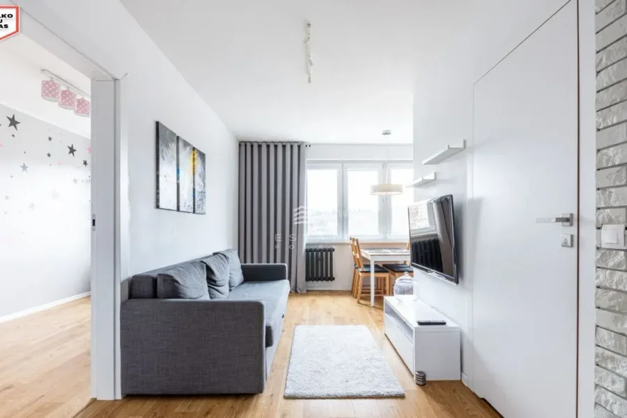 3-pokojowe mieszkanie po remoncie z balkonem – Gdańsk Siedlce - zdjęcie 1