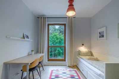 Apartament 4-pokojowy na wynajem | Gdańsk Brzeźno, 500 m od plaży, widok na las - miniatura 10