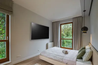Apartament 4-pokojowy na wynajem | Gdańsk Brzeźno, 500 m od plaży, widok na las - miniatura 8