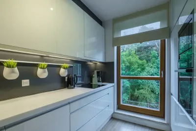 Apartament 4-pokojowy na wynajem | Gdańsk Brzeźno, 500 m od plaży, widok na las - miniatura 6