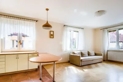 3-pokojowe mieszkanie 72 m² z balkonem, piwnicą i parkingiem – Osowa - miniatura 2