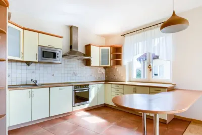 3-pokojowe mieszkanie 72 m² z balkonem, piwnicą i parkingiem – Osowa - miniatura 3