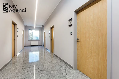 Lokal biurowy 38 m² na wynajem, Gdynia Sportowa - miniatura 1