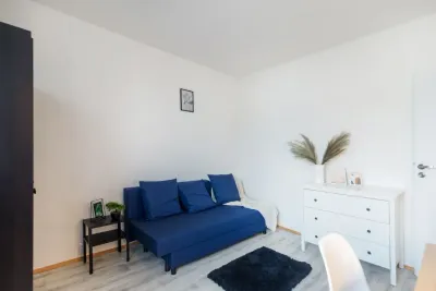 Pokój jednoosobowy przy ul. Kołobrzeskiej 65B w Gdańsku - miniatura 3