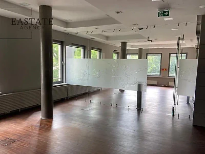 Warszawa Służew – lokal gastronomiczny 913 m² z parkingiem i witrynami - miniatura 6