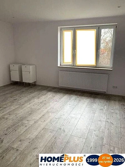 Dom wolnostojący 350 m² z 13 pokojami i dużym parkingiem - Wołomin - miniatura 1
