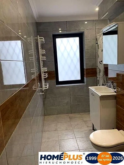 Dom wolnostojący 350 m² z 13 pokojami i dużym parkingiem - Wołomin - miniatura 5