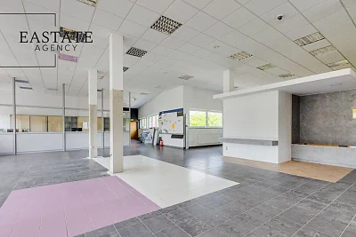 Lokal użytkowy 860 m² z witryną i parkingiem – Rumia, Sobieskiego - miniatura 8