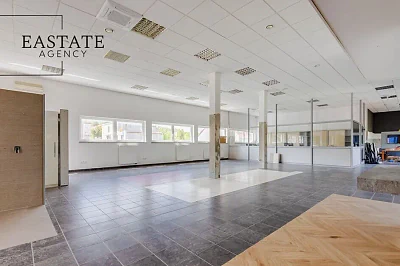 Lokal użytkowy 860 m² z witryną i parkingiem – Rumia, Sobieskiego - miniatura 4