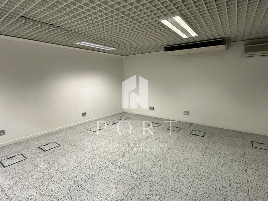 Klimatyzowany magazyn do wynajęcia w Gdyni przy ul. Łużyckiej - zdjęcie 1