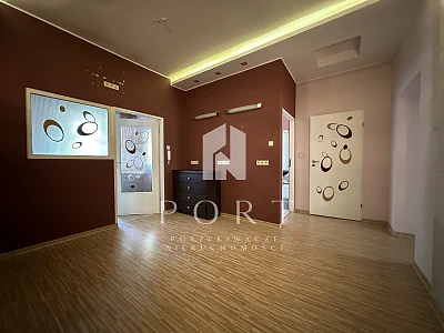 Lokal usługowy 94 m² na wynajem – Świętojańska, Gdynia - miniatura 1