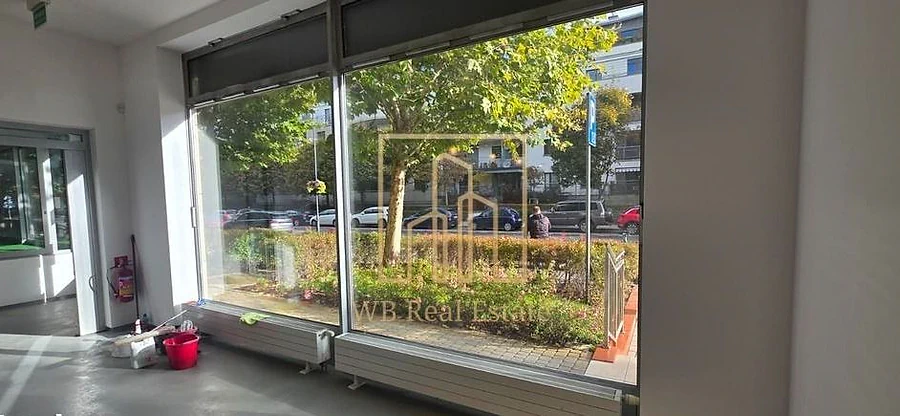 Lokal biurowy 114 m² z dużymi witrynami, Błonia Wilanowskie - zdjęcie 1