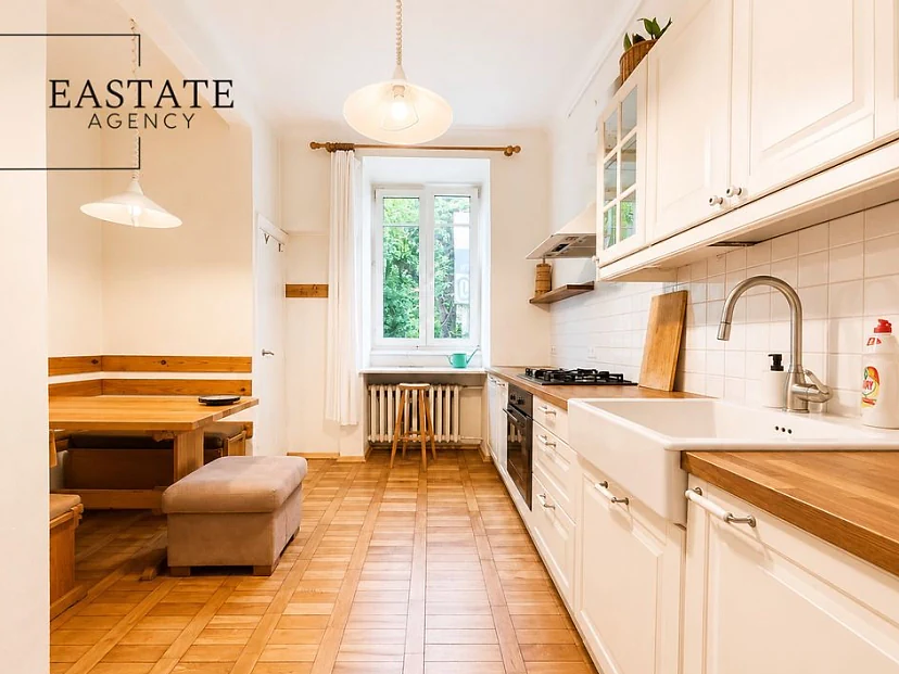 Stara Ochota, 94 m², 4 pokoje, kamienica przy ul. Wawelskiej - zdjęcie 1