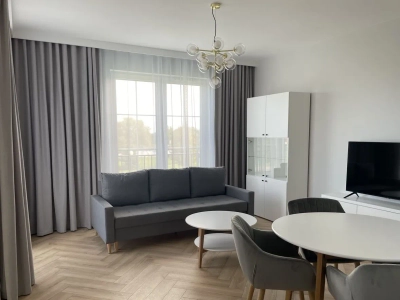 Czteropokojowy apartament 78 m² z widokiem na park – Ogrody Tesoro, Barcelońska - miniatura 3