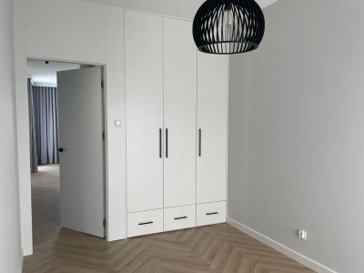 Czteropokojowy apartament 78 m² z widokiem na park – Ogrody Tesoro, Barcelońska - miniatura 9