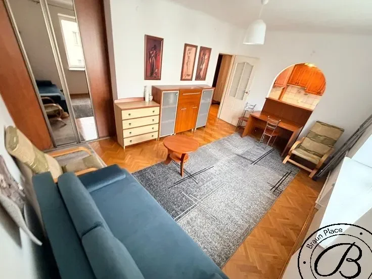 Studio 37 m² na Pradze-Południe, ul. Kobielska, z komórką lokatorską - zdjęcie 1