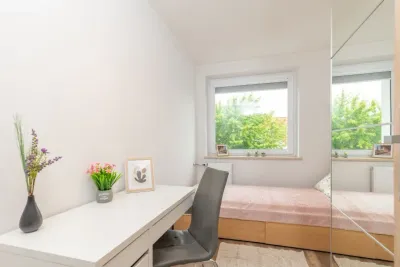 Pokój jednoosobowy 10 m² we Wrzeszczu przy ul. Fiszera 4A - miniatura 2