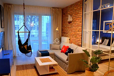 Gdańsk Śródmieście – 2-pokojowy apartament Riverfront z halą garażową - miniatura 4