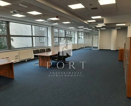 Biuro 318,06 m² w centrum Gdyni, klimatyzacja i monitoring - zdjęcie 1