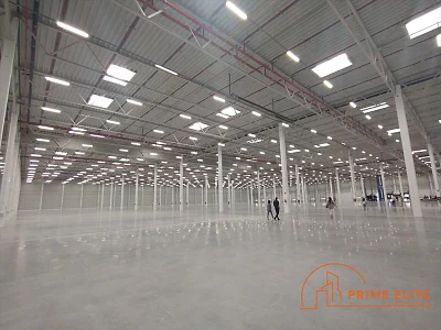 Magazyn 2035 m² z biurami do wynajęcia – Warszawa Targówek, Bardowskiego - miniatura 2