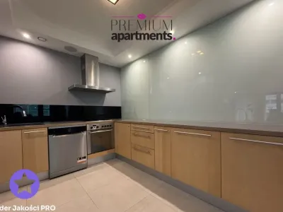 Czteropokojowy apartament 200 m2 na wynajem Warszawa Grzybowska - miniatura 4