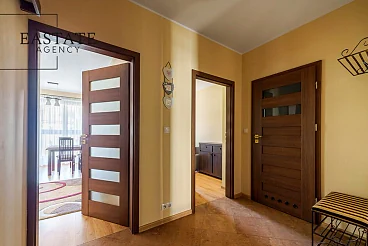Dwupokojowy apartament 51 m² na Służewie, Aleja Wyścigowa, loggia i parking - miniatura 7