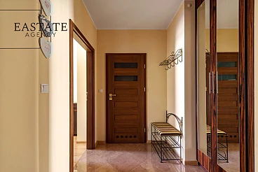 Dwupokojowy apartament 51 m² na Służewie, Aleja Wyścigowa, loggia i parking - miniatura 8