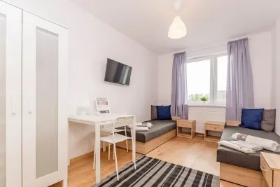 8-osobowe mieszkanie trzypokojowe w Przejazdowie, wszystko w cenie - miniatura 1