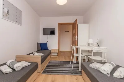 8-osobowe mieszkanie trzypokojowe w Przejazdowie, wszystko w cenie - miniatura 3